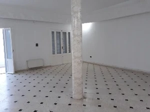 Spacieux étage à Bouhsina Cité Ezzahra Sousse