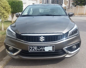 publié par Amine mnekbi - Suzuki CIAZ  GLX 1.5 - 1ère main
Mise en circulation 11/2021
20000 Km
6 CV
Boîte manuelle 
Airbags frontaux
Freinage ABS + EBD
Accoudoirs avant et arrière
4 haut parleurs - commande au volant
USB - Bluetooth prise 12v
Écran tactile couleur 7pouces
Sellerie cuir
Volant 3 branches cuir
Caméra de recul
Ordi. de bord Régulateur de vitesse
Baguette + poignées + calandre chromés
Antibrouillard avant
Feux du jour avant + arrière LED
Jantes Alu 16"
Bouton Start/Stop sans clé
Climatisation automatique
Fermeture centralisée à distance
Rétroviseurs électriques rabattables
Vitres électriques avant et arrière
Rideau lunette arrière
Tel 54068822 - Voitures
