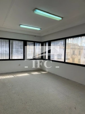 Bureau en 4 espaces -120m²-Tunis- IFCT165