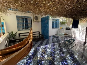 Bungalow S+2 avec Terrasse en Bord de Mer à Lido, Nabeul - Parfait pour vos Vacances
