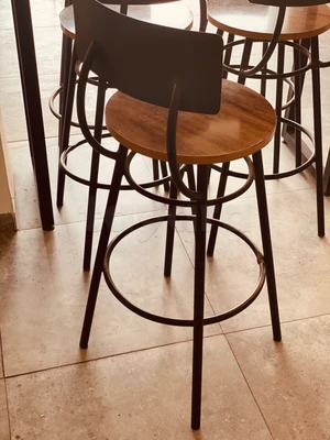 A vendre chaises coffee-shop 