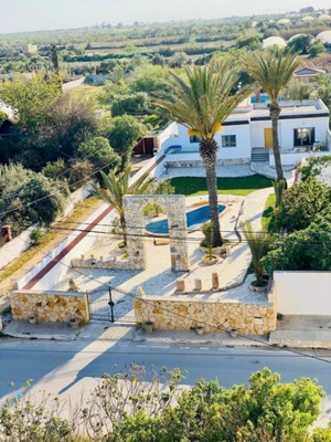  Villa avec piscine privative située à Ennayraat De Mahdia à quelque minutes de la plage
