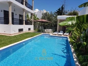 A vendre villa avec piscine à Hammamet