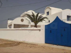 Duplexe avec piscine privée à  Bounouma chergui kerkennah