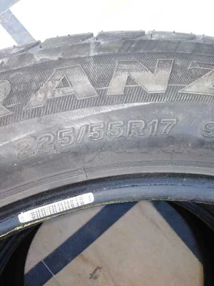 2 pneus runflat 225 55 r17 