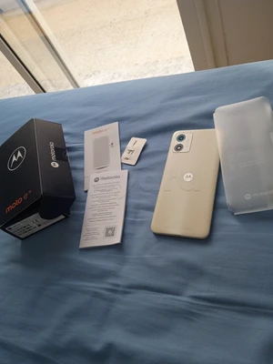Motorola E13 nouveau en carton