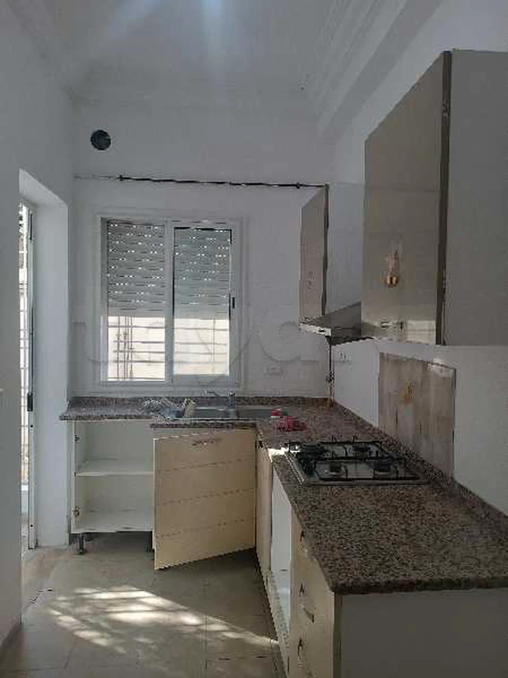 un appartement à louer Tayara