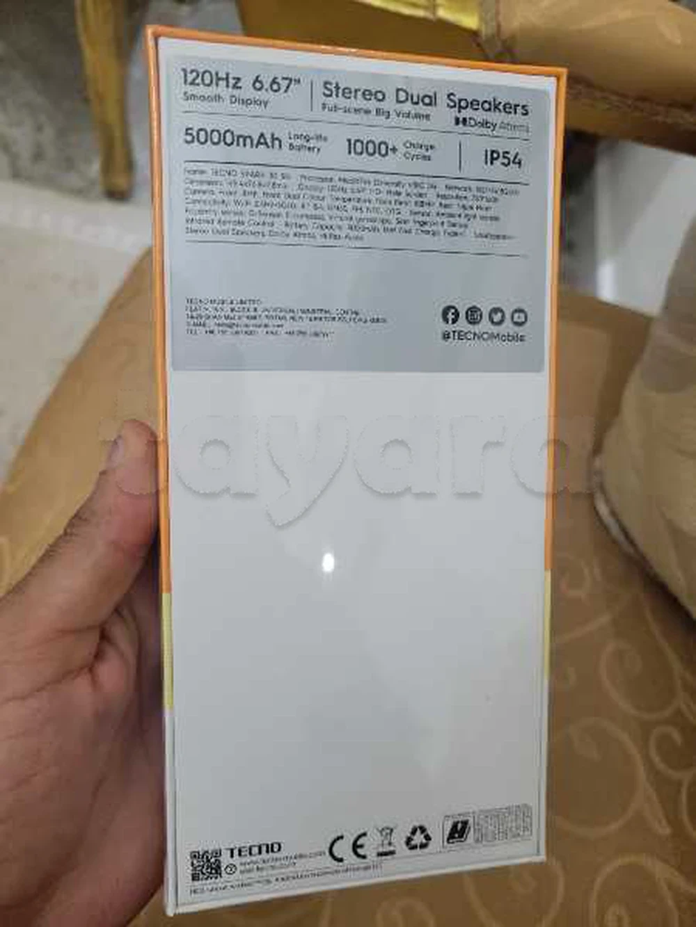 tayara - Selected image backdrop