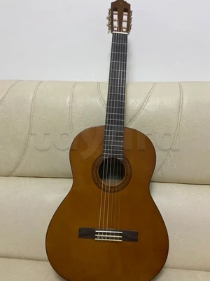 guitare YAMAHA C40