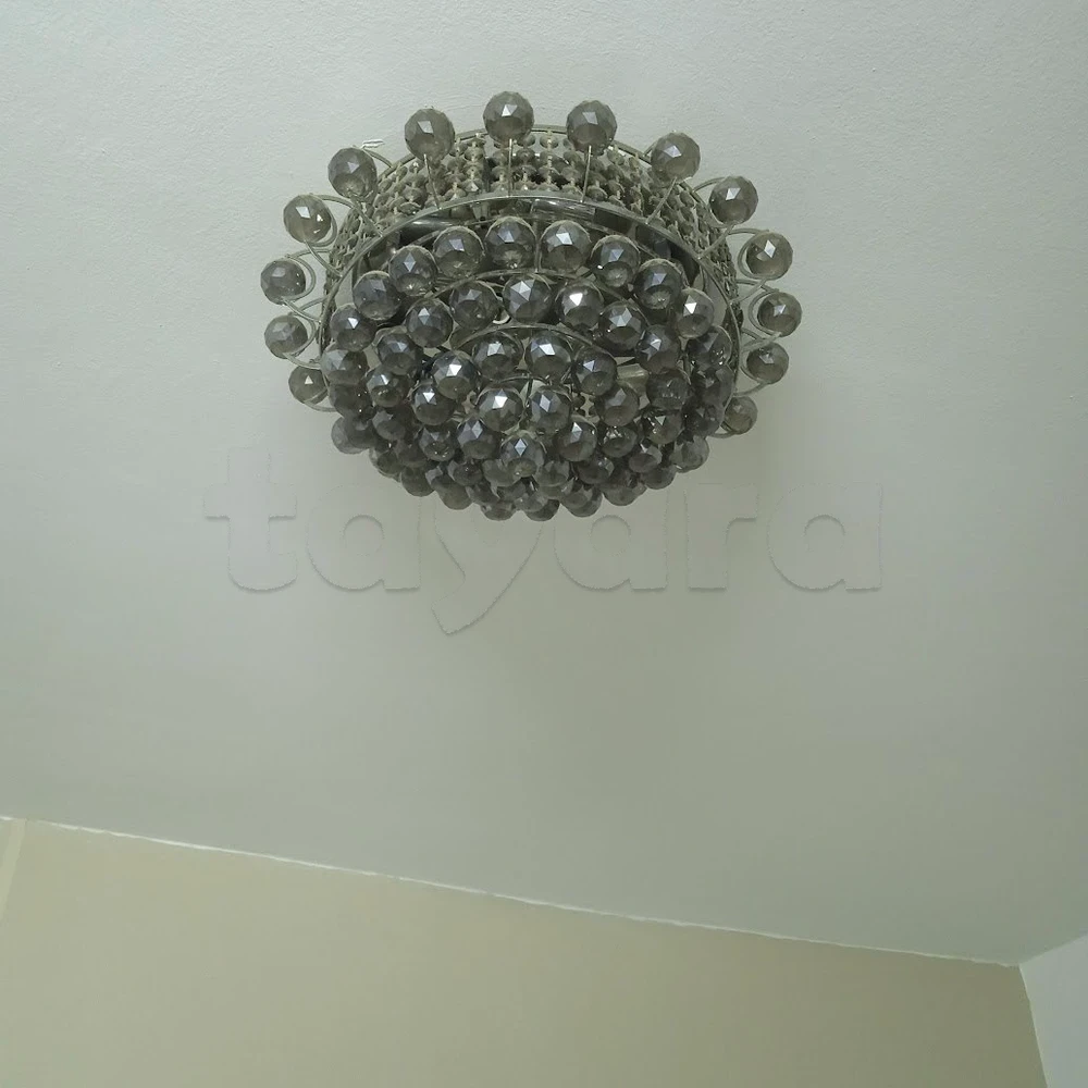 tayara - Selected image backdrop