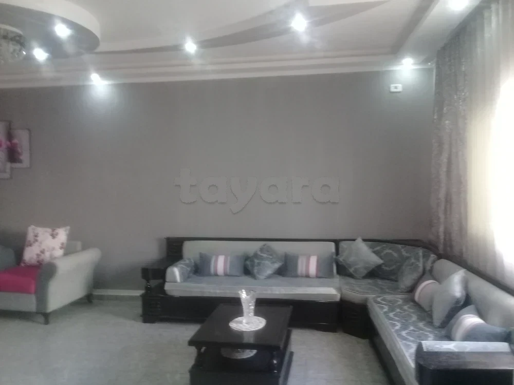 tayara - Selected image backdrop