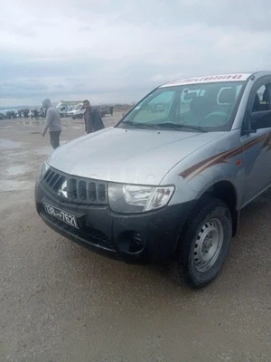 Mitsubishi l 200