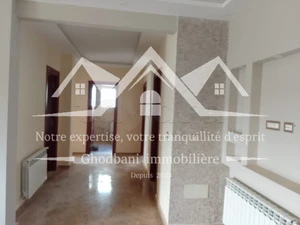 G_IMMO met en location une Villa   🏠semi  meublée, situé à Ain Zaghouen, Tunis  