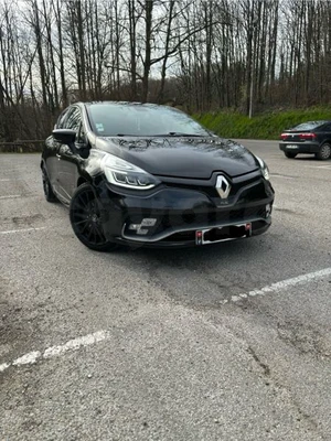 Renault clio 4 Rs trophy 1.6 220 ch  Edc 6 
