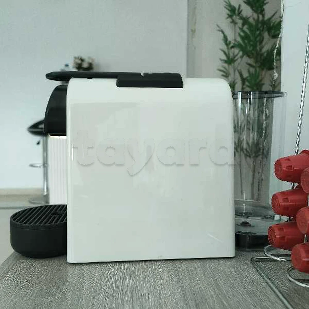 tayara - Selected image backdrop