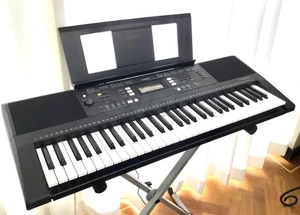 Piano Yamaha PSR E343