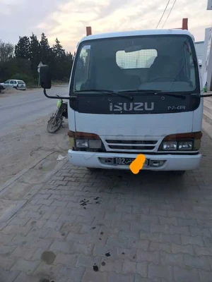 Camion ISUZU