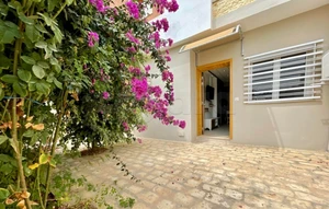 🏠 𝐀 𝐕𝐄𝐍𝐃𝐑𝐄 Appartement S+2 au rez-de-chaussée avec garage- à pieds de la plage 🌊 Baghdedi - Mahdia