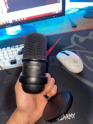 microphone hyperX Solocast 