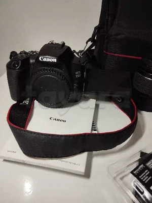 camera canon 250D
